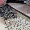 adjusting-the-die-manually high quality steel rule die